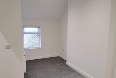 2 bed flat, Salisbury Road, Southsea, Portsmouth, PO49QY - Image 2